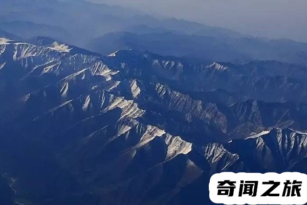 昆仑山属于哪个省境内（横跨我国青海、西藏、新疆、四川等地区）