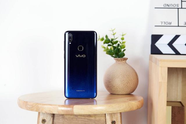 vivo z3手机配置及参数（千元机也有颜值设计）