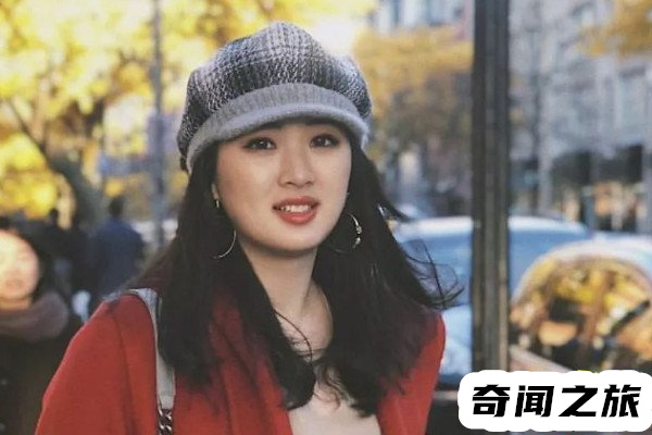 姚安娜不跟随父姓（其实是为了保护自己的两个女儿）