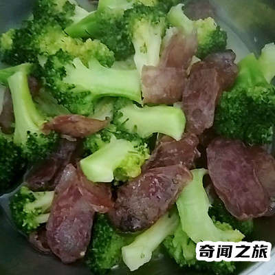 腊肠炒啥菜最好（腊肠配啥菜炒了好吃）