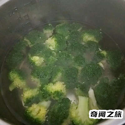 腊肠炒啥菜最好（腊肠配啥菜炒了好吃）