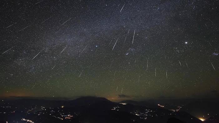 双子座流星雨极大期（全年观测中最可靠的流星雨之一）