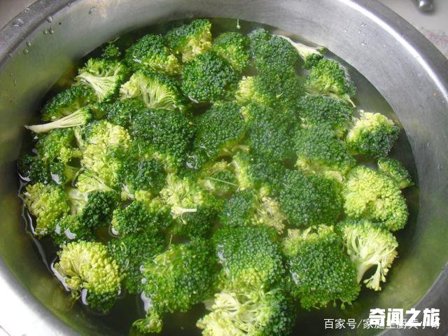 炒西兰花的简单好吃做法（可以提高身体免疫力）