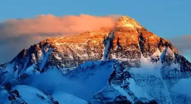 太阳系中的最高峰在哪