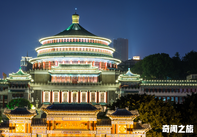 中国哪里旅游便宜好玩（网红城市重庆地道的重庆火锅）