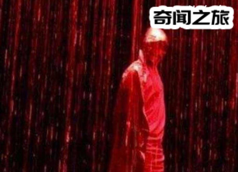 印度血雨的成因（整个大地铺成了一片血红）