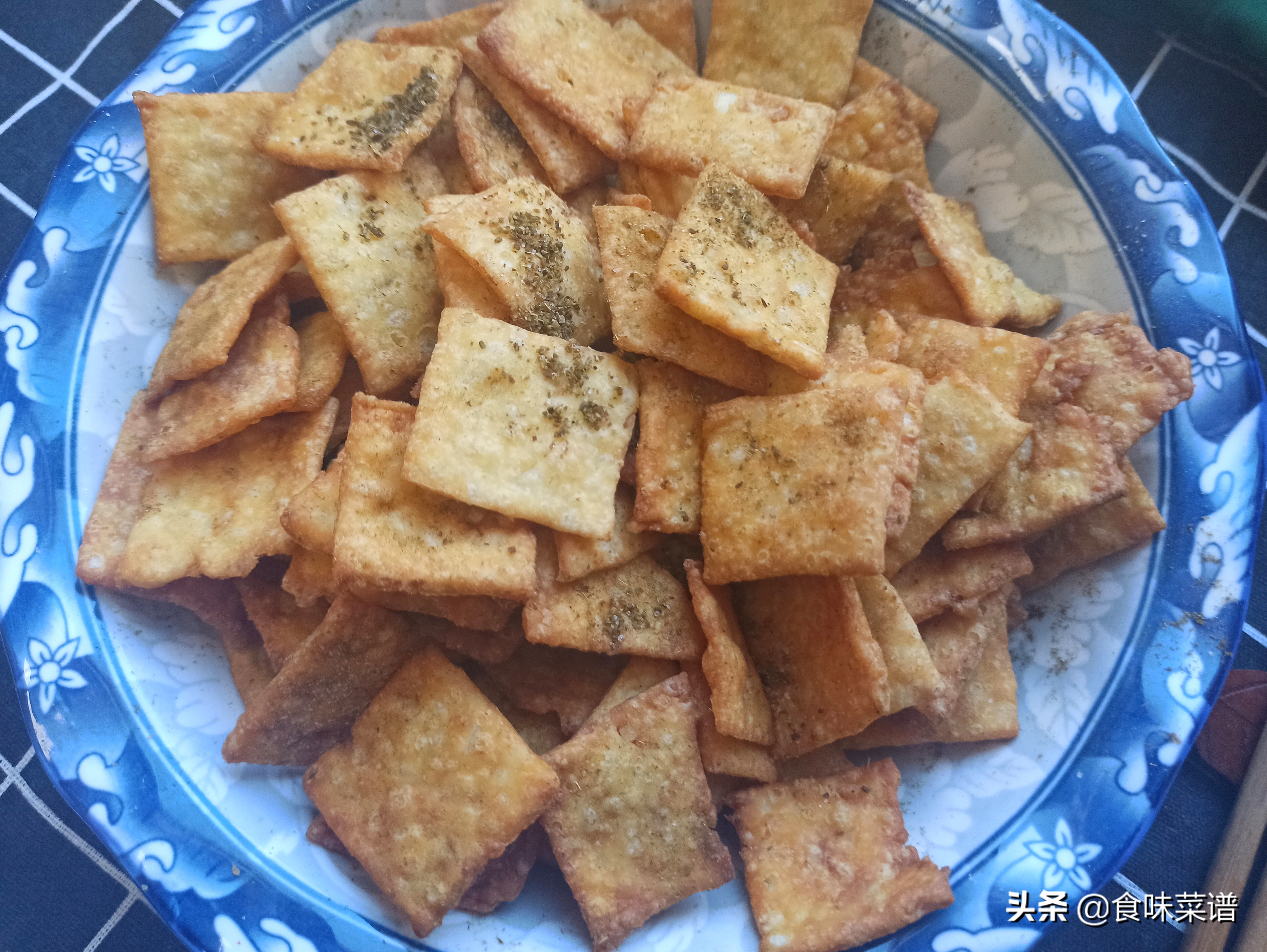 适合在家做的小零食简单又好吃（在家就能做的小零食简单易学）