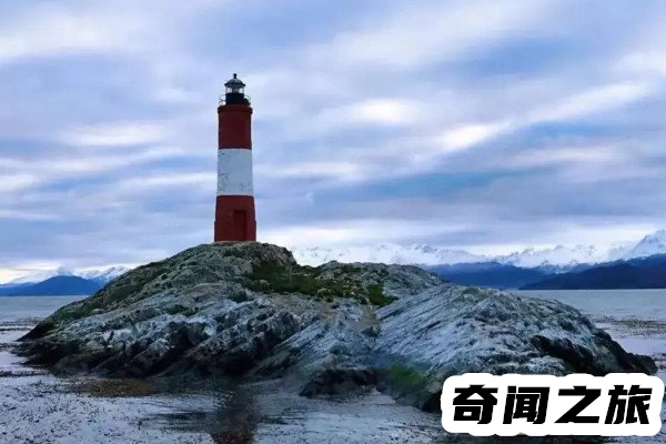 世界上最长的海沟秘鲁智利海沟(长度大约为5900公里)