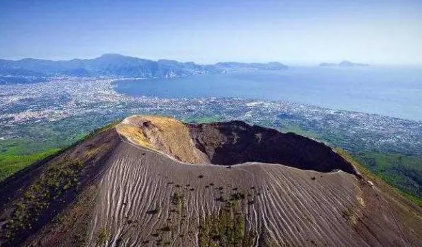 活火山与死火山的区别