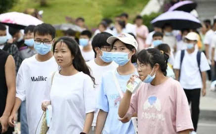 高考压线生怎样报志愿能捡漏（压线报志愿能录取吗）