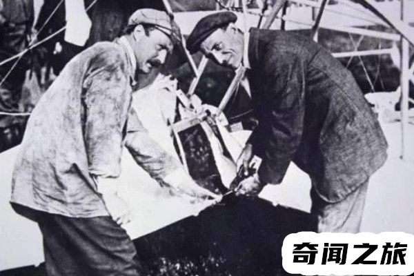 飞机是哪个科学家发明的（莱特兄弟1903年12月17日首次试飞）