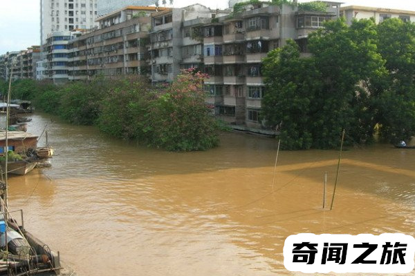 梦见发大水怎么解释(在事业上可获得他人的信任)