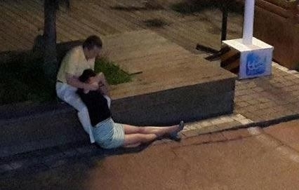 青岛女子醉酒遭性侵（疑被路人当街轮流猥亵图片视频曝光）