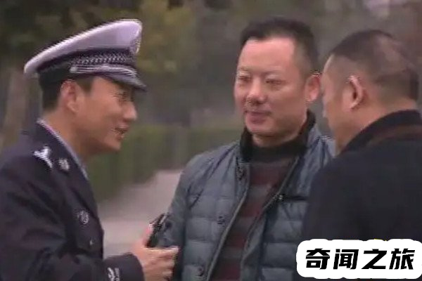 过二仙桥走成华大道什么梗（谭谈交通节目中的一个采访片段）