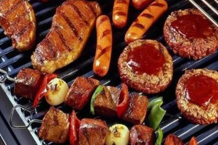 伤肝的食物都有哪些呢?这三种食物最伤肝及时忌口