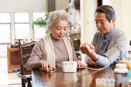 男女正常血压是不同的,看看自己有没有超标