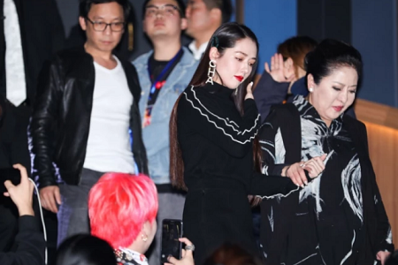 豪门媳妇郭碧婷怀孕 小腹微凸向佐将晋升为奶爸