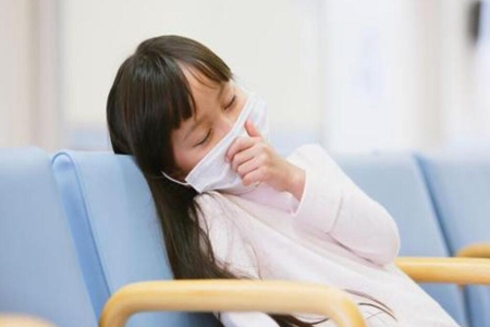 孩子反复感冒怎么办？爸妈要注意孩子生活中合理穿衣