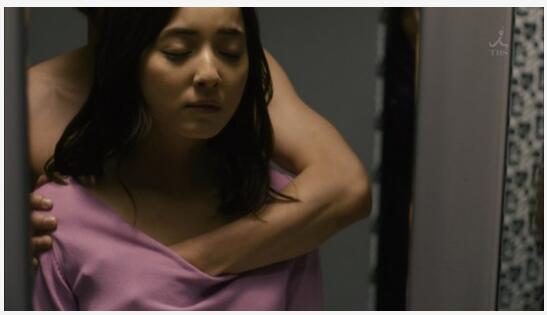 佐佐木希外形变了很多