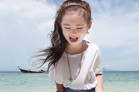 小孩为何会患鼻炎？关键身体有小情绪