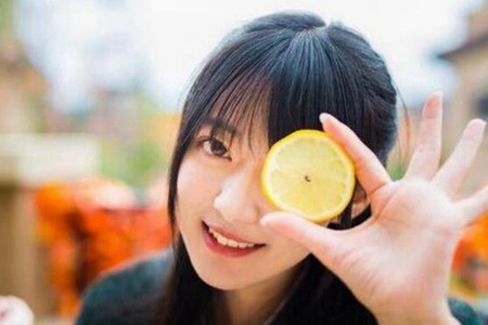 金牛女喜欢一个人的表现，这四个判断金牛女是否喜欢你