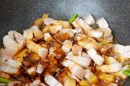 红烧肉怎么做好吃？红烧肉的做法家常做法简单