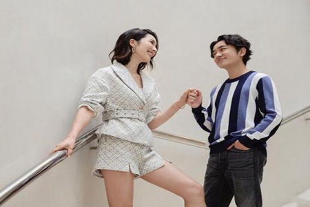 王祖蓝老婆怀二胎,王祖蓝娇妻李亚男一家三口同框温馨