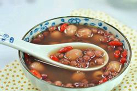 暖宫的食物有哪些?女性常吃这几种食物告别痛经