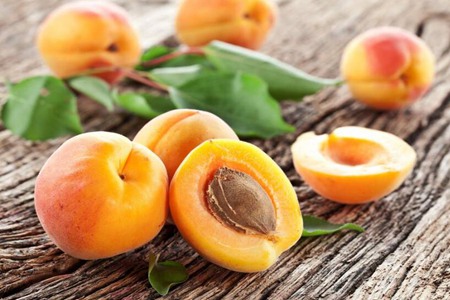 孕妇可以吃杏子吗?这五个孕妇吃杏仁的危害