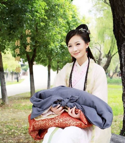 孙月言扮演者张维娜写真图片