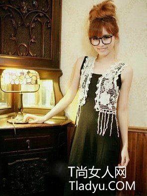 T恤衫 短裤 穿出不一样的风情