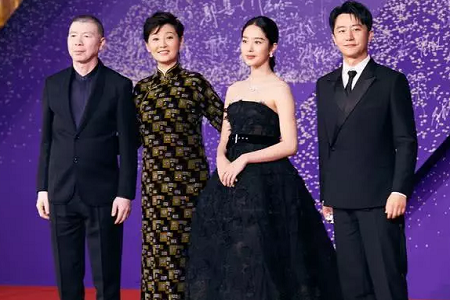 冯小刚调侃老婆徐帆是去污粉, 究竟怼还是万般宠爱?