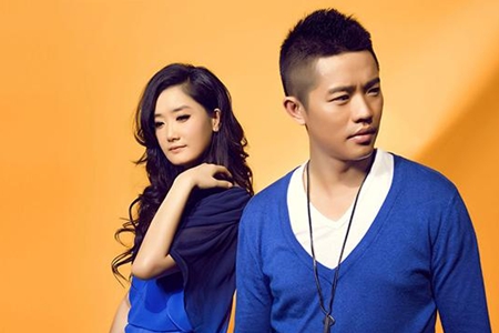 元宵佳节凤凰传奇只有玲花?原来曾毅村长不让他走