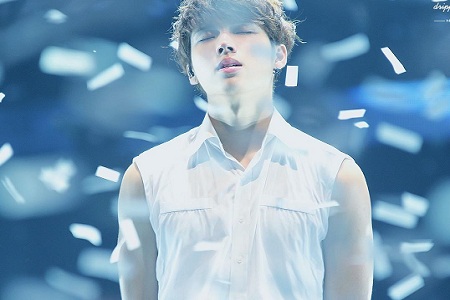 韩星南优贤入伍服兵役 少女说好不哭 距离欧巴退伍还有650天