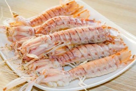 皮皮虾的功效与作用,三个女人吃皮皮虾的营养价值