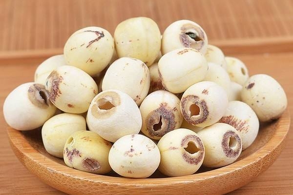 女性吃莲子的功效与作用
