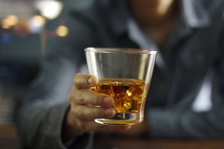 喝酒头疼怎么缓解,这五个方法能缓解喝酒后胃难受症状