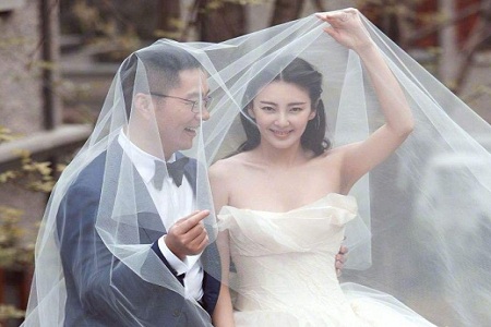 袁巴元被爆新恋情,深夜发文劝告前妻张雨绮有些事不要做