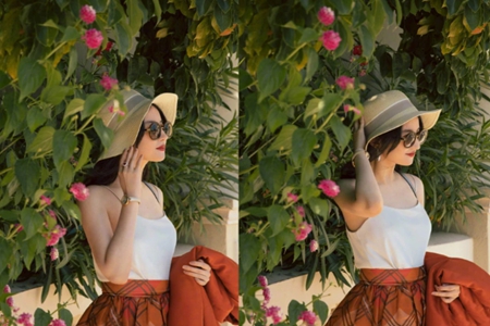 刘亦菲罕见晒细腰马甲线,事业线好身材一览无余