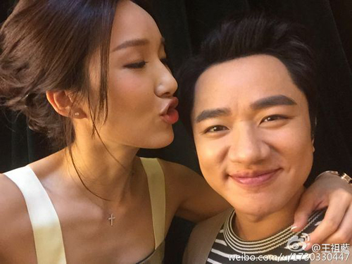 王祖蓝大赞李亚男晒美照