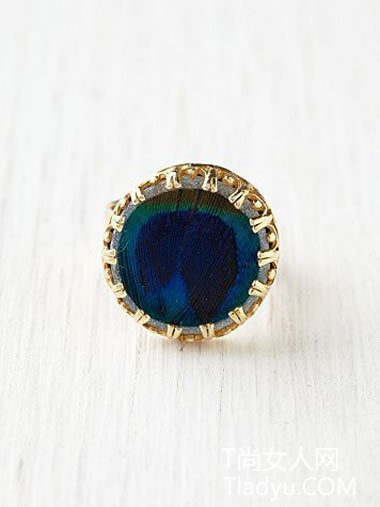 低调华丽孔雀蓝 配饰大集结