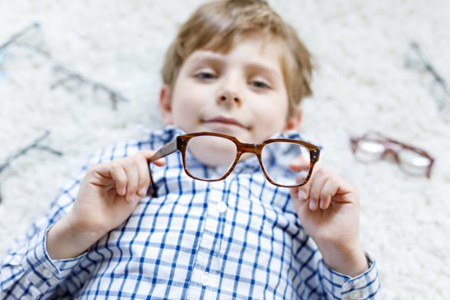 孩子近视调理手法,想要孩子视力好父母必看