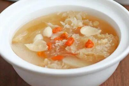 喉咙发痒干咳怎么治疗?这五个茶饮缓解喉咙痒止咳