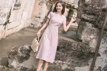 女人服饰连衣裙挑选对了，那穿搭出显瘦减龄