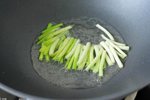 葱油拌面的做法大全