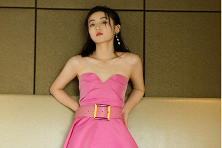 张子枫新片《宠爱》路演,小H探班子枫妹妹激动成“瓢哥”