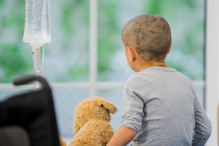 小孩流鼻血会是白血病,这3个得白血病原因家长要注意