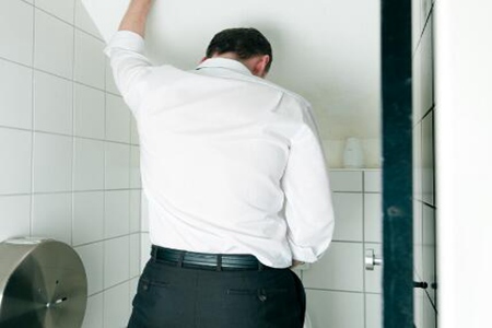 尿毒症有些什么症状?这五个症状早发生早治疗