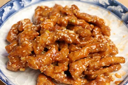 糖醋里脊的做法,糖醋里脊的家常做法外酥里嫩酸甜可口