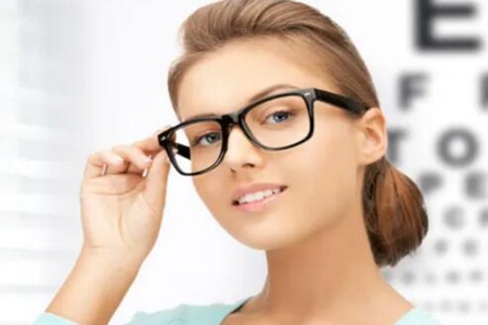 近视眼怎么慢慢恢复视力？这四个方法越早开始效果越好